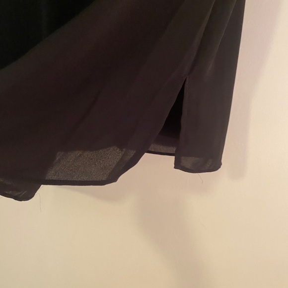 NWT Catherine Malandrino Flutter sleeve tie blouse, Size M, Black - Picture 5 of 7